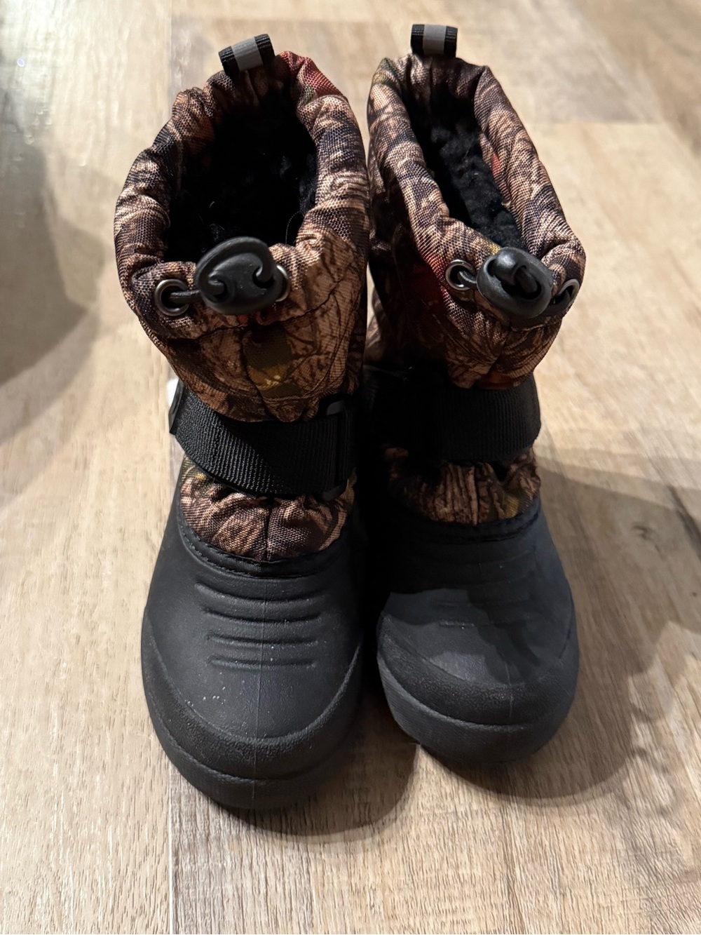 Kids 3M Insulated & Waterproof Snow Boots - Brown Camo size 8